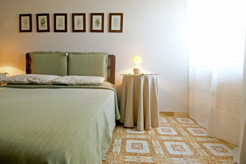 Mimi Rooms กาญารี ห้อง รูปภาพ